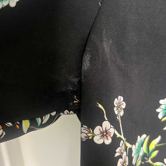 H&M size 12 button down blouse - Picture 6 of 9